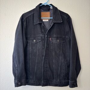 Levi’s Premium “Big E” Denim Jacket Black Size Small Mens Relaxed Fit Classic